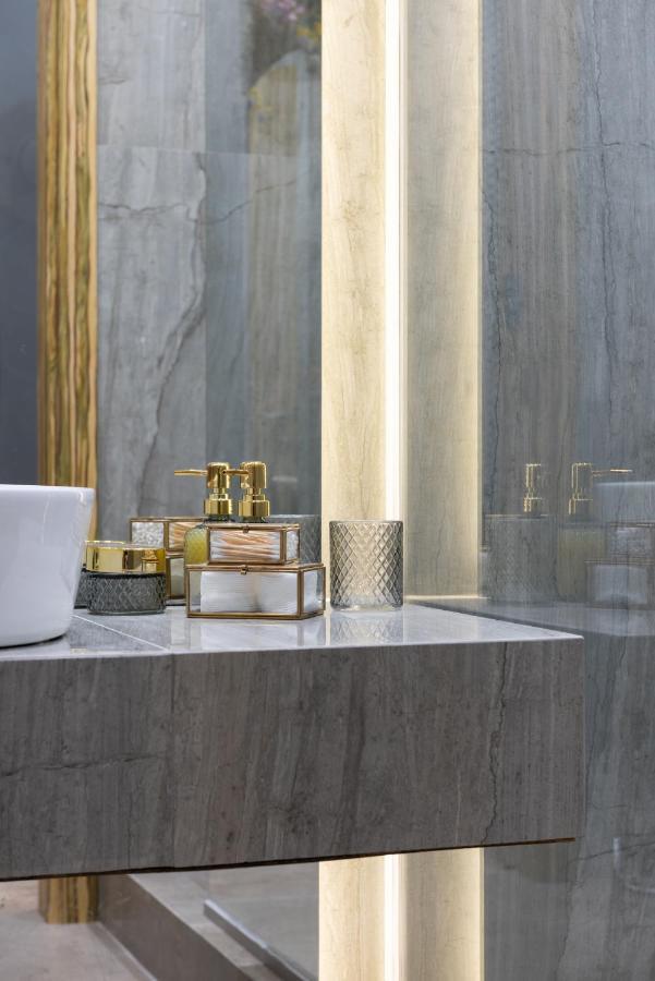 Mr Grey Boutique Hotel Oldenburg Bagian luar foto